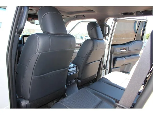 Toyota LAND CRUISER 250 VX 2024 — миниатюра 4