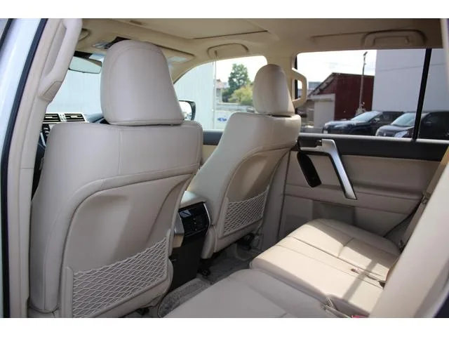 Toyota Land Cruiser Prado TX L PACKAGE 2023 — миниатюра 4