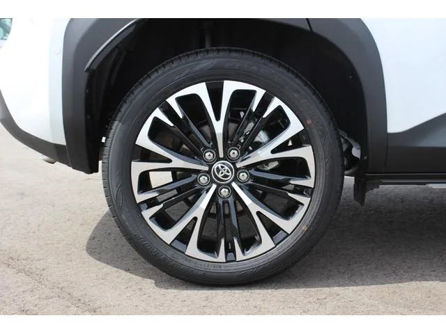 Toyota YARIS CROSS HYBRID Z 2025 — миниатюра 3