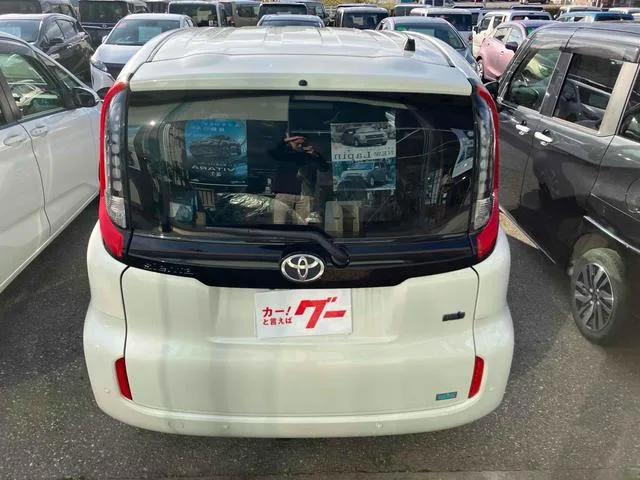 Toyota SIENTA HYBRID Z 2023 — миниатюра 3