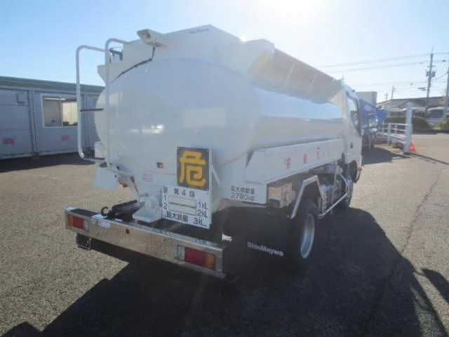 Hino DUTRO 2024 — миниатюра 2