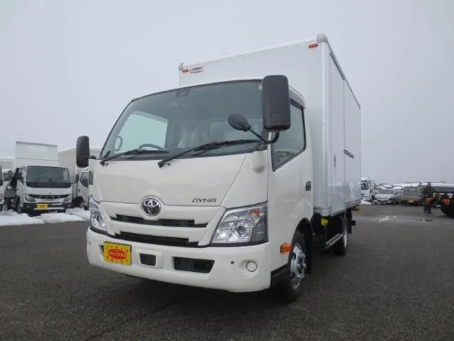 Toyota DYNA TRUCK SEMI LONG FULLJUSTLOW 2025 — фото 1, купить с доставкой в Москву