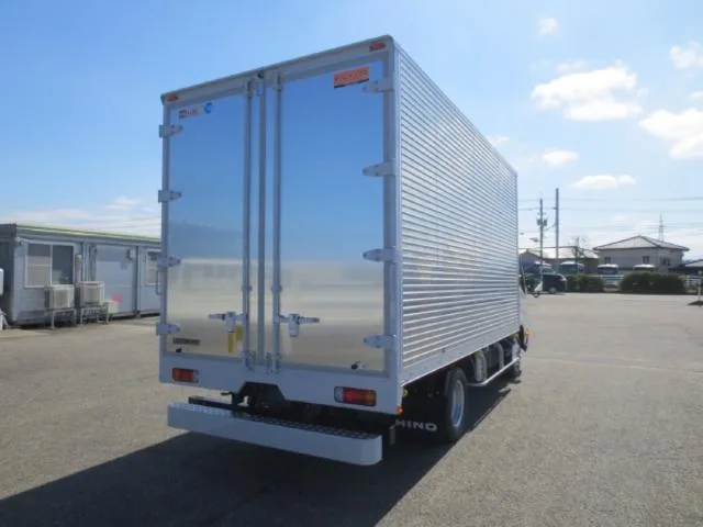 Hino DUTRO LONG TURBO 2025 — миниатюра 2