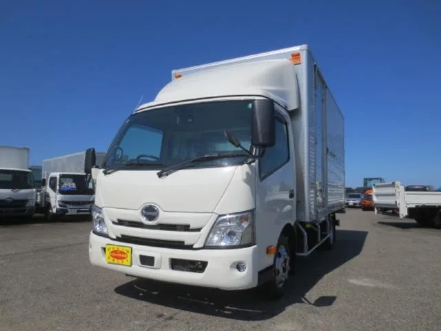 Hino DUTRO LONG TURBO 2025 — фото 1, купить с доставкой в Москву