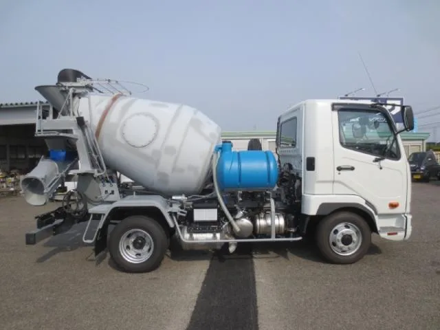 Mitsubishi Fuso FIGHTER 2025 — миниатюра 3