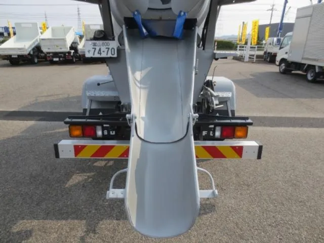 Mitsubishi Fuso FIGHTER 2025 — миниатюра 4