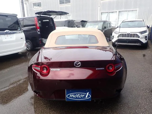 Mazda ROADSTER 35TH ANNIVERSARY 2025 — миниатюра 2