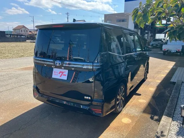 Toyota VOXY HYBRID S-Z 2024 — миниатюра 5