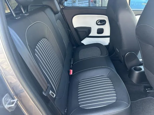 Renault TWINGO INTENS 2022 — миниатюра 3