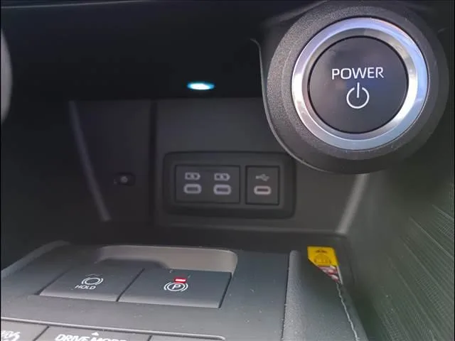 Toyota HARRIER PHEV Z 2023 — миниатюра 5