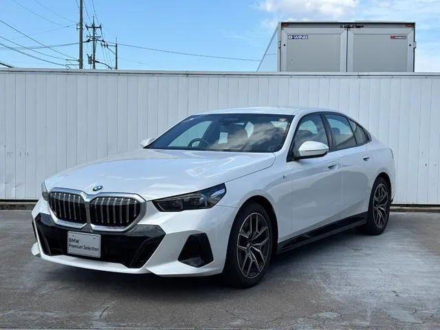 BMW 5 Series 523D X DRIVE M-SPORT 2024 — фото 1, купить с доставкой в Москву