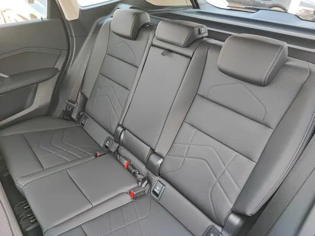 BMW X1 X DRIVE 20D X LINE 2023 — миниатюра 5