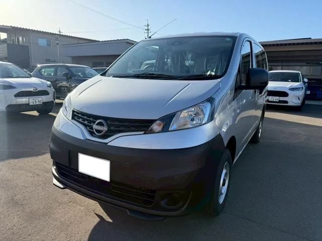 Nissan NV200 VANETTE VAN DX 2025 — фото 1, купить с доставкой в Москву