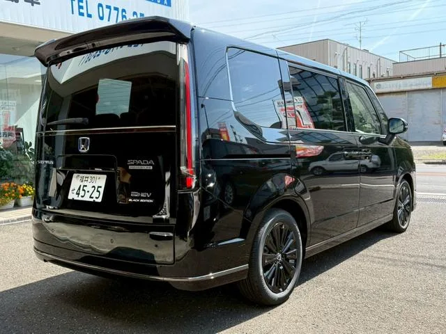 Honda STEPWAGON E:HEV SPADA PREMIUM LINE BLACK EDITION 2025 — миниатюра 4