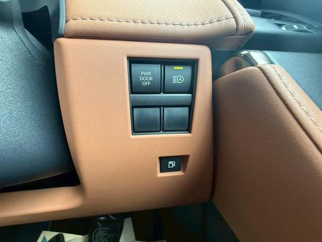 Toyota VELLFIRE Z PREMIER 2025 — миниатюра 3