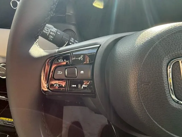 Honda VEZEL E:HEV Z PLAY PACKAGE 2026 — миниатюра 3