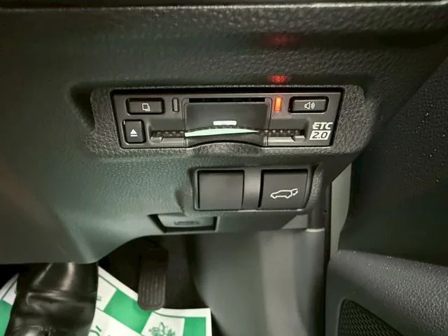 Toyota CorollaCross HYBRID Z 2026 — миниатюра 4