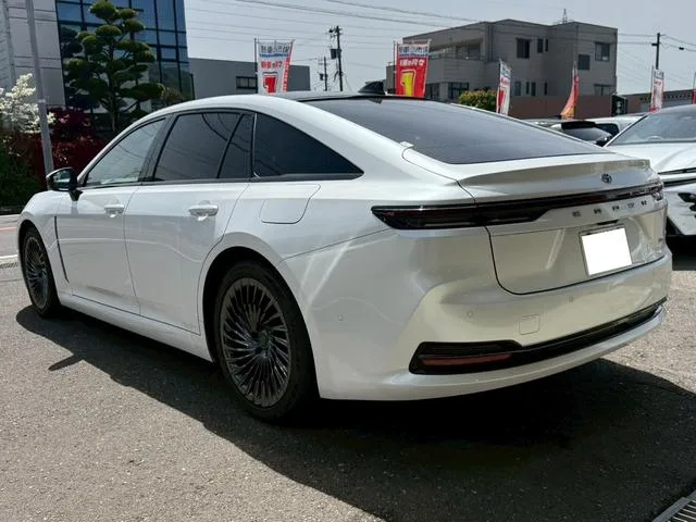 Toyota Crown Z 2024 — миниатюра 2