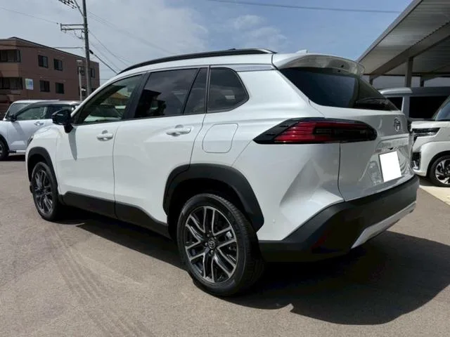 Toyota CorollaCross HYBRID Z 2026 — миниатюра 2