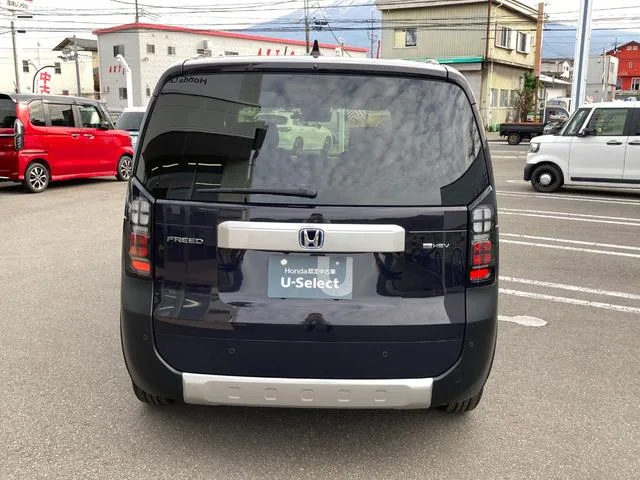 Honda FREED E:HEV CROSSTAR 2025 — миниатюра 2