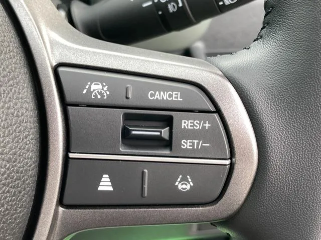 Honda FREED E:HEV CROSSTAR 2025 — миниатюра 5