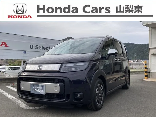 Honda FREED E:HEV CROSSTAR 2025 — фото 1, купить с доставкой в Москву