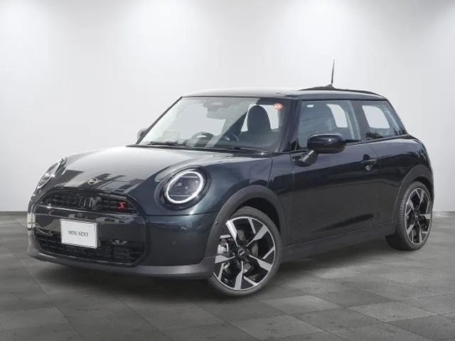 MINI MINI COOPER S CLASSIC TRIM 2025 — фото 1, купить с доставкой в Москву