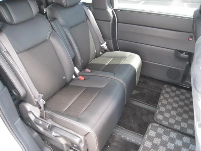 Honda STEPWAGON SPADA 2026 — миниатюра 4