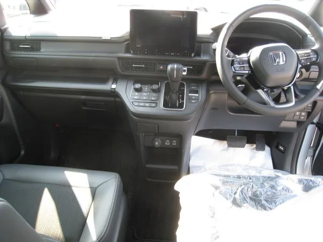 Honda STEPWAGON SPADA 2026 — миниатюра 2