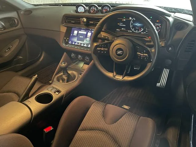 Nissan FAIRLADY Z VERSION S 2024 — миниатюра 2