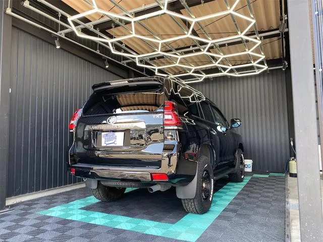 Toyota Land Cruiser Prado TX L PACKAGE 70TH ANNIVERSARY LIMITED 2022 — миниатюра 3