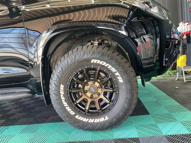 Toyota Land Cruiser Prado TX L PACKAGE 70TH ANNIVERSARY LIMITED 2022 — миниатюра 5