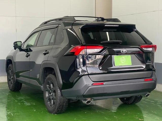 Toyota RAV4 ADVENTURE OFFROAD PACKAGE II 2023 — миниатюра 3