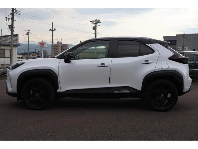 Toyota YARIS CROSS HYBRID Z ADVENTURE 2023 — миниатюра 5