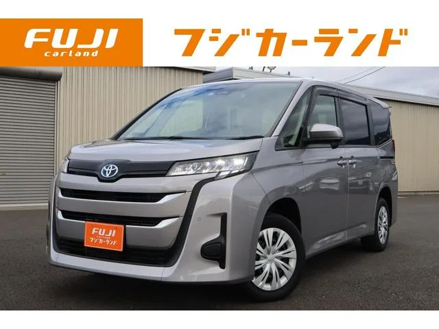 Toyota NOAH HYBRID X 2022 — фото 1, купить с доставкой в Москву