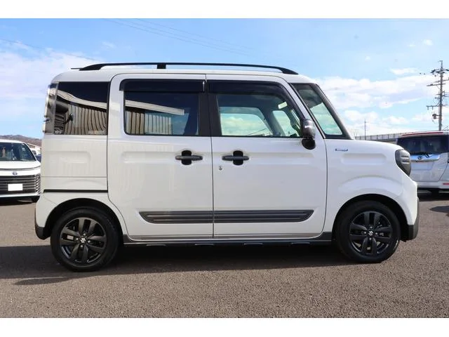 Suzuki SPACIA GEAR HYBRID XZ TURBO 2023 — миниатюра 4