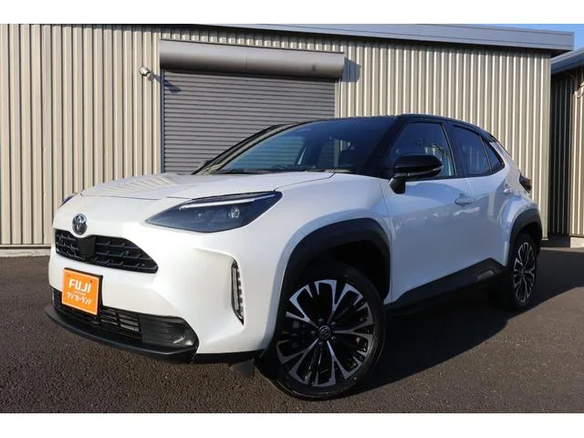 Toyota YARIS CROSS HYBRID Z 2025 — миниатюра 4