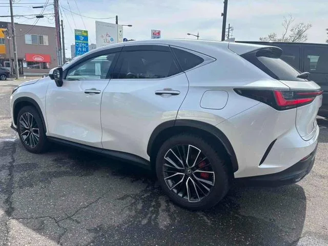 Lexus NX NX350H VERSION L 2023 — миниатюра 2