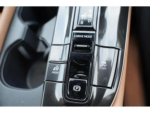 Toyota CROWN SPORT Z 2023 — миниатюра 5