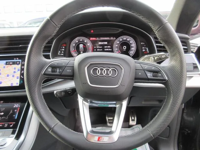 Audi Q8 55TFSI QUATTRO S LINE 2022 — миниатюра 5
