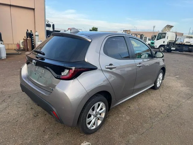 Toyota YARIS HYBRID G 2022 — миниатюра 5