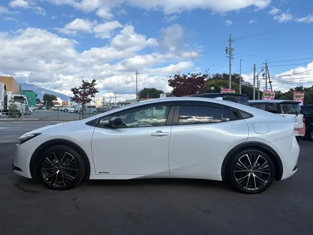 Toyota PRIUS G 2023 — миниатюра 3