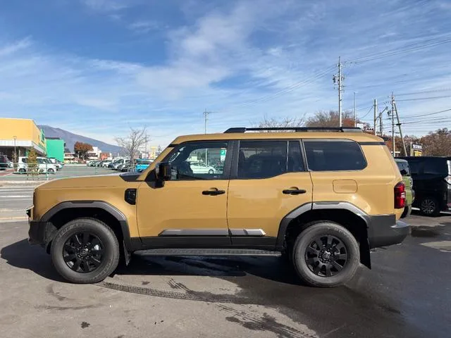 Toyota LAND CRUISER 250 VX FIRST EDITION 2024 — миниатюра 3