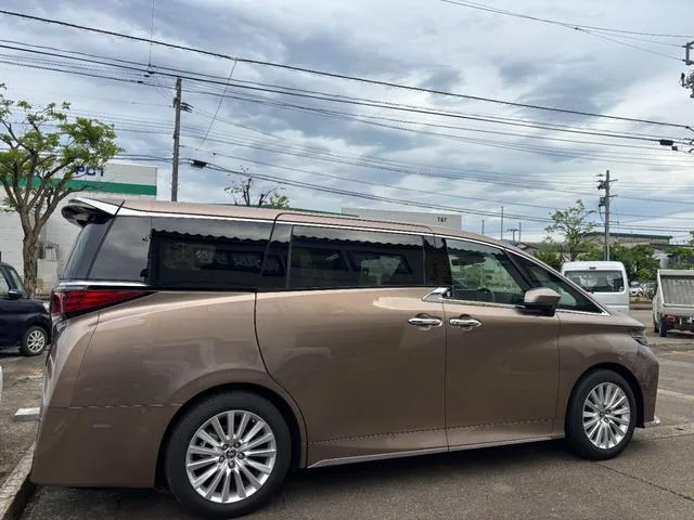 Toyota Alphard Z 2025 — миниатюра 2