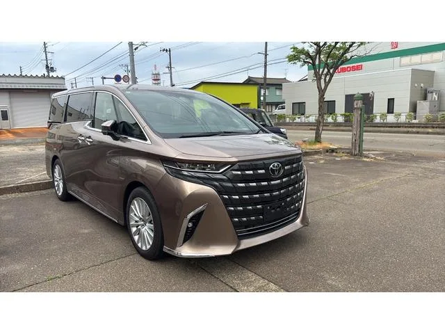 Toyota Alphard Z 2025 — фото 1, купить с доставкой в Москву