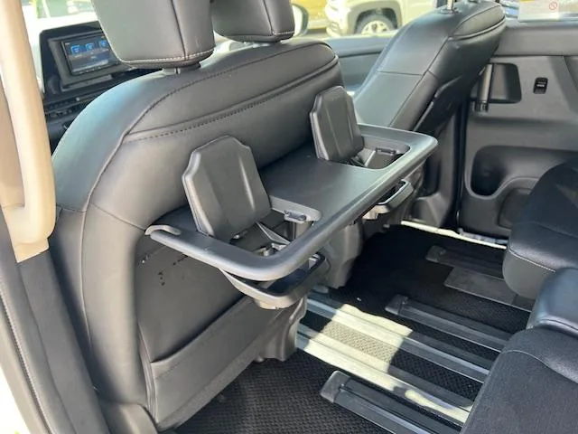 Nissan SERENA HIGHWAY STAR V 2023 — миниатюра 3