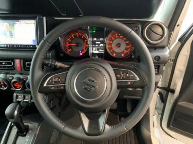 Suzuki JIMNY NOMADE FC 2025 — миниатюра 4