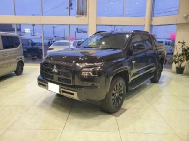 Mitsubishi TRITON GSR 2025 — миниатюра 3