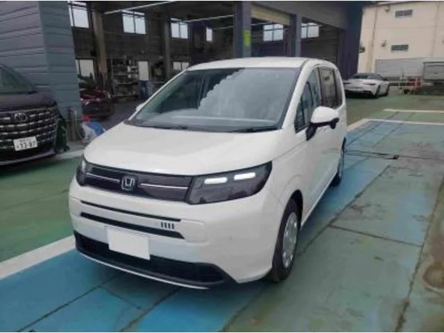 Honda FREED E:HEV AIR 2026 — миниатюра 3
