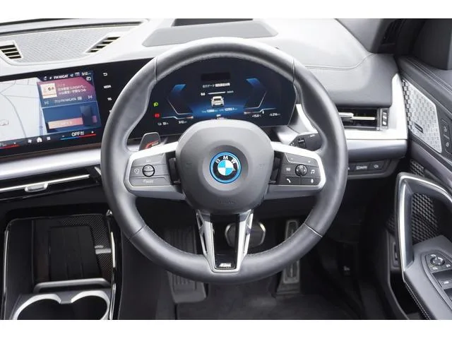 BMW iX2 X DRIVE 30 M SPORT 2024 — миниатюра 3